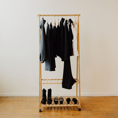 How to get started with capsule wardrobe - a simple guide for beginners
